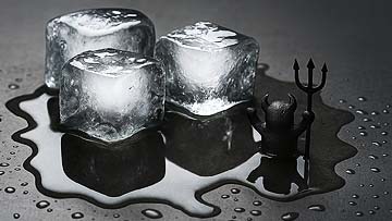 schmelzende Eiswürfel und Dämon